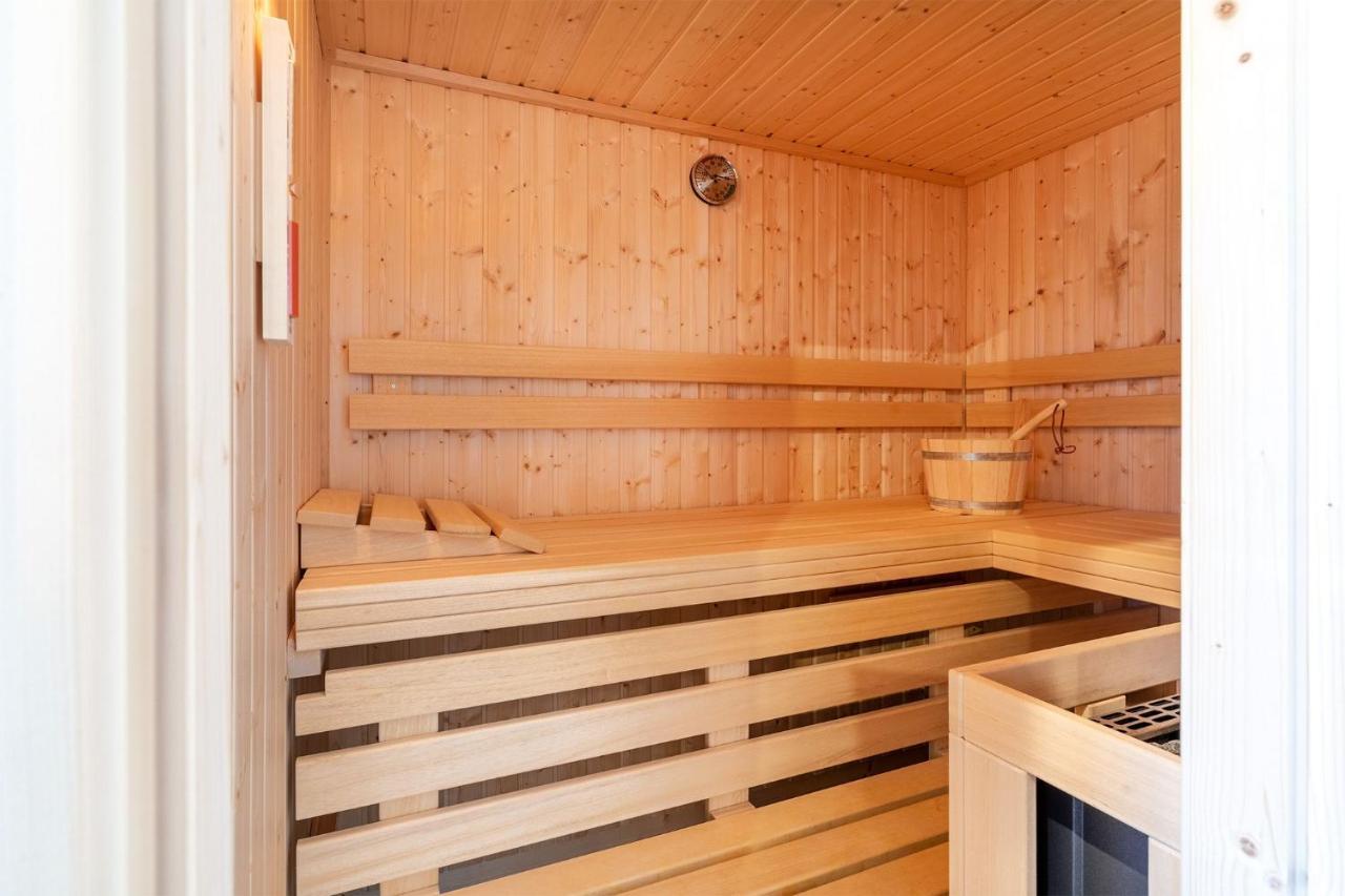 Ferienhaus Maira, Mit Garten Und Sauna Greetsiel Esterno foto